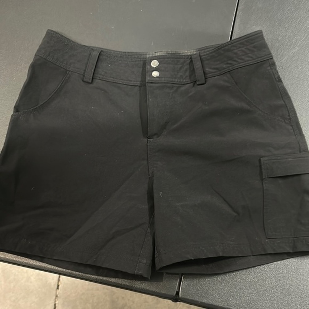 Willet Black Athletic Shorts with Tailored Fit